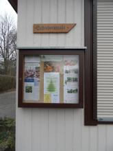 Informační cedule v jedné z osad v městě Chemnitz, Německo